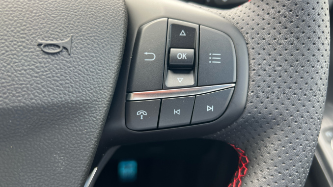 Ford Kuga 2.5 FHEV ST-Line 5dr CVT Hybrid Estate - Image 34